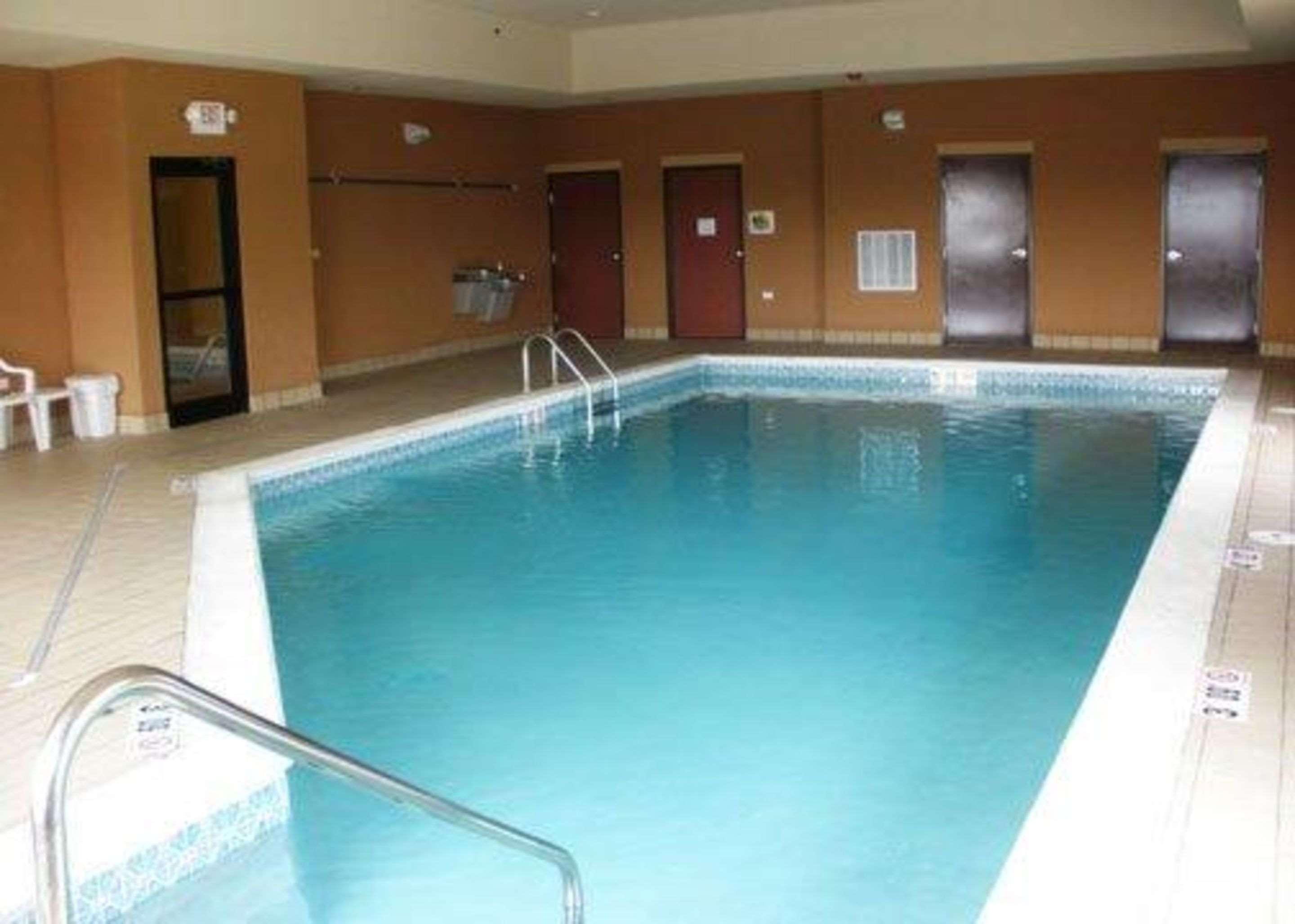 Comfort Inn & Suites Carbondale University Area Екстер'єр фото