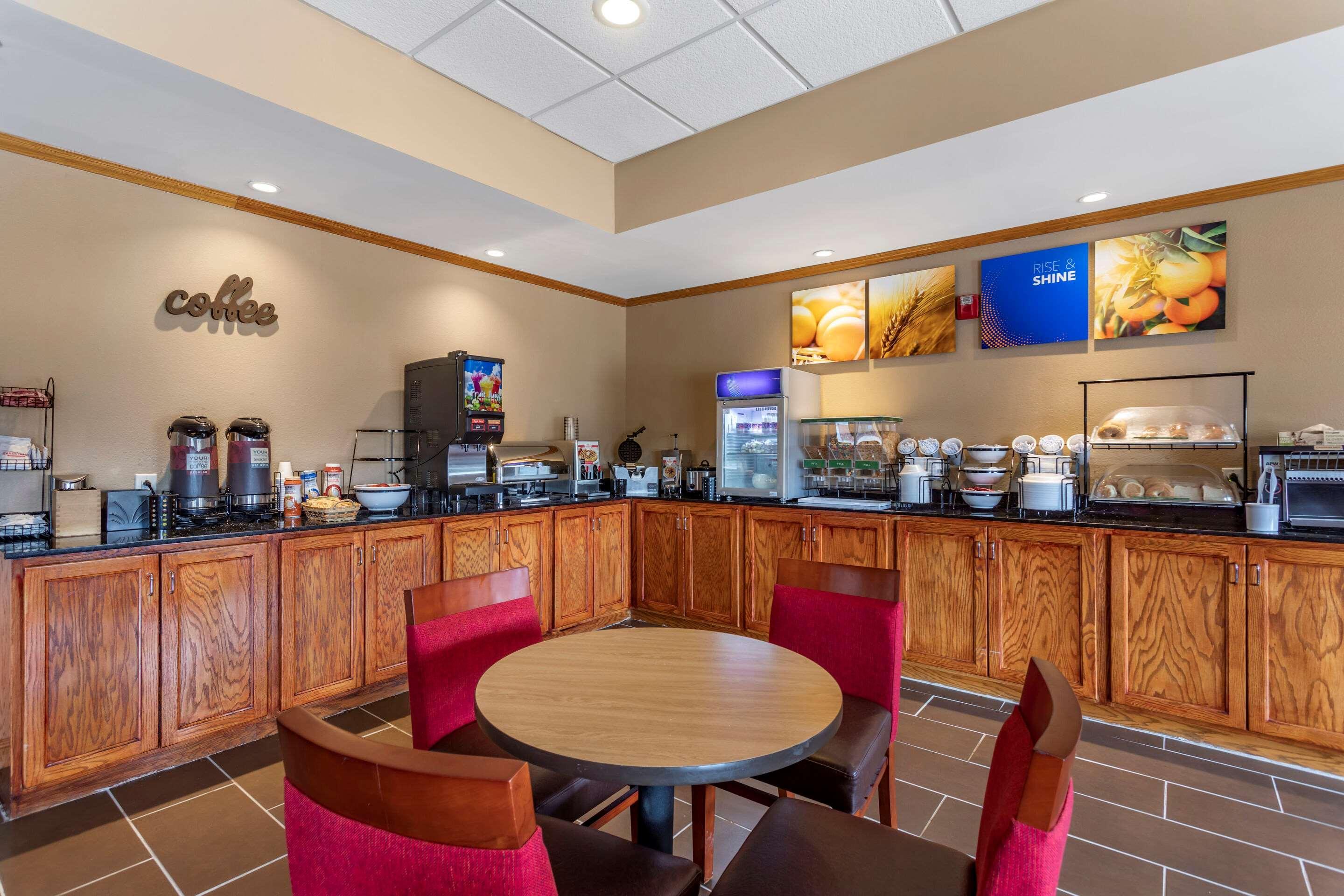 Comfort Inn & Suites Carbondale University Area Екстер'єр фото